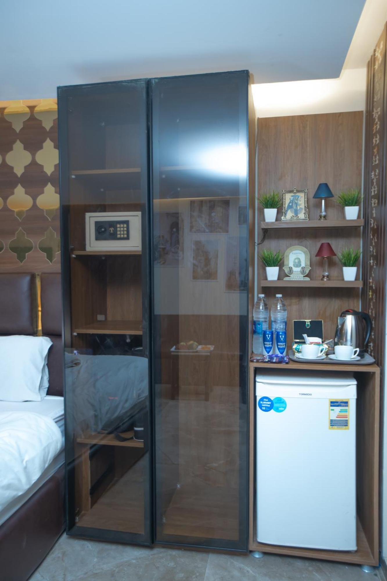 New Comfort Inn Giza Kafret el-Gabal Exteriör bild