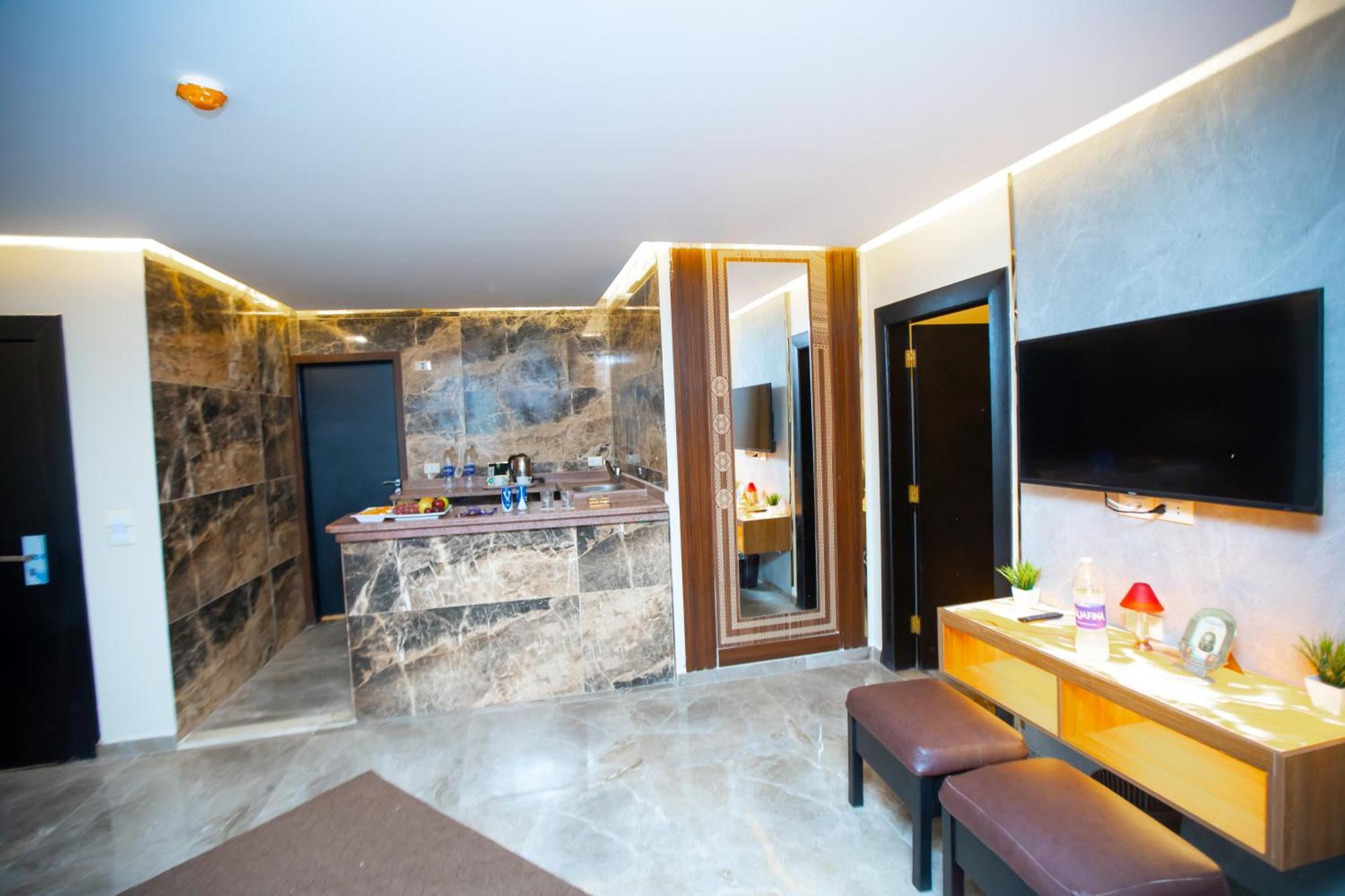 New Comfort Inn Giza Kafret el-Gabal Exteriör bild